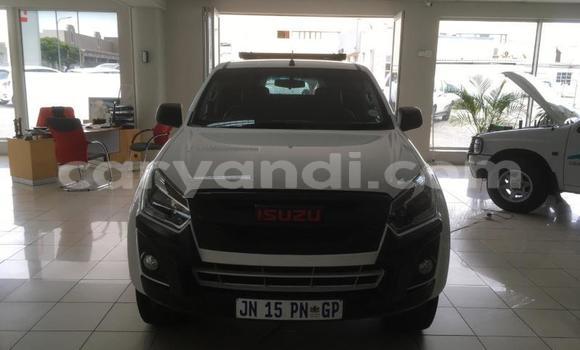 Tenga Tsaru Isuzu DâMAX Chena Mota in Ndola in Zambia Tenga Tsaru Isuzu DâMAX Chena Mota in Ndola in Zambia