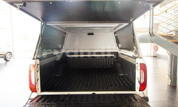 Buy Used Mercedes‒Benz X-klasse Concept White Car in Ndola in Zambia Buy Used Mercedes‒Benz X-klasse Concept White Car in Ndola in Zambia