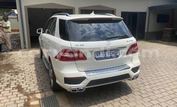 Buy Used Mercedes‒Benz M-klasse AMG White Car in Lusaka in Zambia Buy Used Mercedes‒Benz M-klasse AMG White Car in Lusaka in Zambia