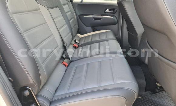 Buy Used Volkswagen Amarok White Car in Zambezi in North-Western Buy Used Volkswagen Amarok White Car in Zambezi in North-Western