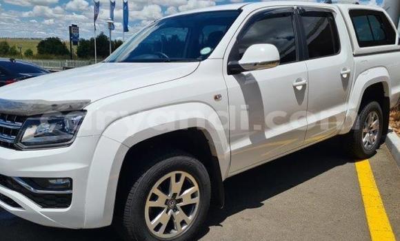 Buy Used Volkswagen Amarok White Car in Zambezi in North-Western Buy Used Volkswagen Amarok White Car in Zambezi in North-Western