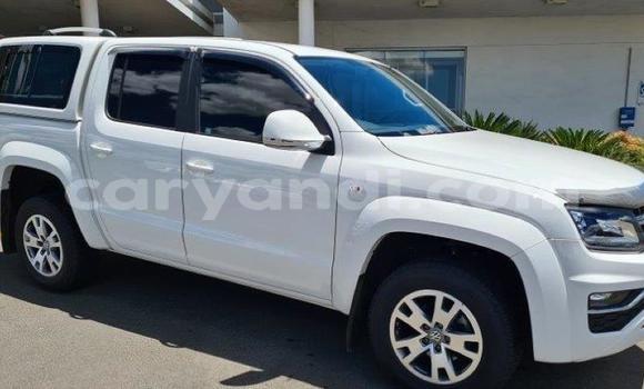 Buy Used Volkswagen Amarok White Car in Zambezi in North-Western Buy Used Volkswagen Amarok White Car in Zambezi in North-Western