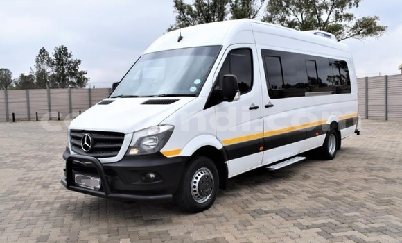 Buy Used Mercedes‒Benz Viano White Car in Lusaka in Zambia Buy Used Mercedes‒Benz Viano White Car in Lusaka in Zambia
