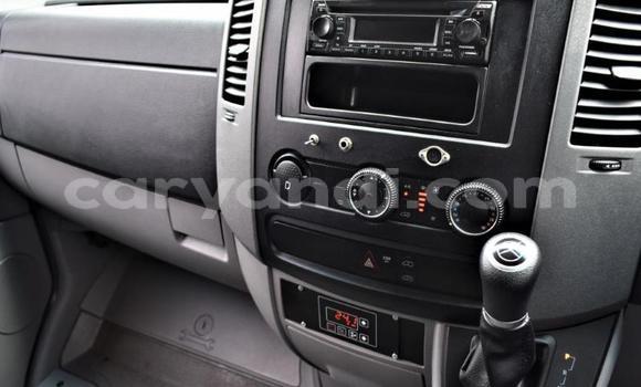 Tenga Tsaru Mercedes‒Benz Viano Chena Mota in Lusaka in Zambia Tenga Tsaru Mercedes‒Benz Viano Chena Mota in Lusaka in Zambia