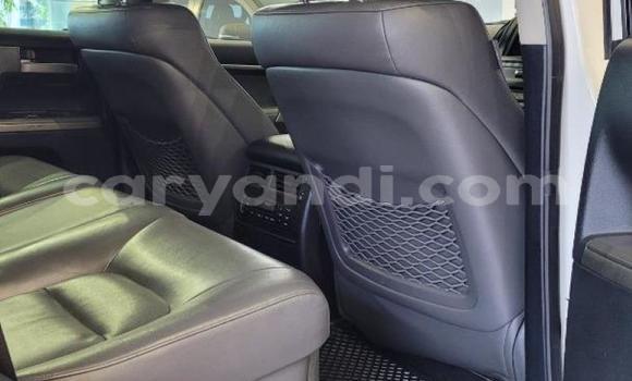Acheter Occasion Voiture Toyota Land Cruiser Blanc à Lusaka, Zambie Acheter Occasion Voiture Toyota Land Cruiser Blanc à Lusaka, Zambie