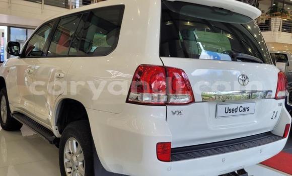 Acheter Occasion Voiture Toyota Land Cruiser Blanc à Lusaka, Zambie Acheter Occasion Voiture Toyota Land Cruiser Blanc à Lusaka, Zambie