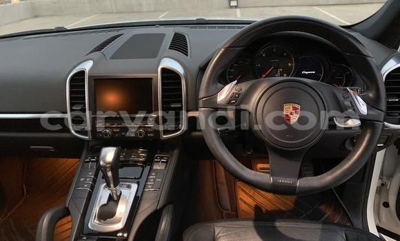 Acheter Occasion Voiture Porsche Cayenne Blanc à Lusaka, Zambie Acheter Occasion Voiture Porsche Cayenne Blanc à Lusaka, Zambie