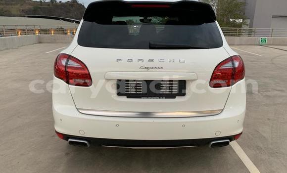 Acheter Occasion Voiture Porsche Cayenne Blanc à Lusaka, Zambie Acheter Occasion Voiture Porsche Cayenne Blanc à Lusaka, Zambie