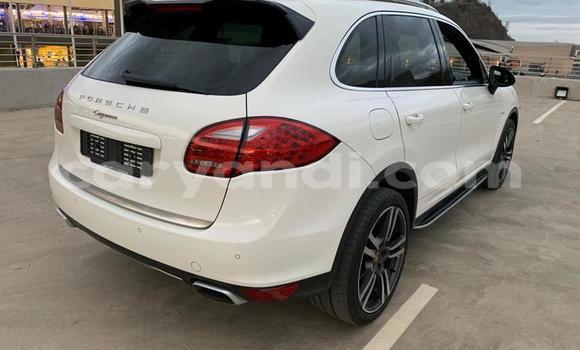 Acheter Occasion Voiture Porsche Cayenne Blanc à Lusaka, Zambie Acheter Occasion Voiture Porsche Cayenne Blanc à Lusaka, Zambie