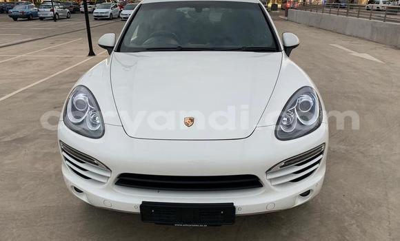 Acheter Occasion Voiture Porsche Cayenne Blanc à Lusaka, Zambie Acheter Occasion Voiture Porsche Cayenne Blanc à Lusaka, Zambie