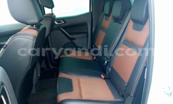 Nunua Ilio tumika Ford Ranger Nyeupe Gari ndani ya Kitwe nchini Zambia Nunua Ilio tumika Ford Ranger Nyeupe Gari ndani ya Kitwe nchini Zambia