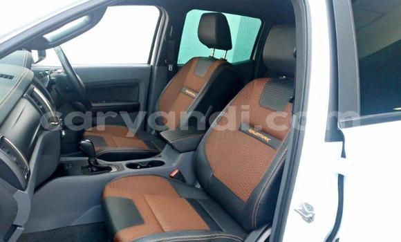 Nunua Ilio tumika Ford Ranger Nyeupe Gari ndani ya Kitwe nchini Zambia Nunua Ilio tumika Ford Ranger Nyeupe Gari ndani ya Kitwe nchini Zambia