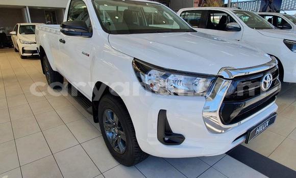 Buy Used Toyota Hilux White Car in Lusaka in Zambia Buy Used Toyota Hilux White Car in Lusaka in Zambia