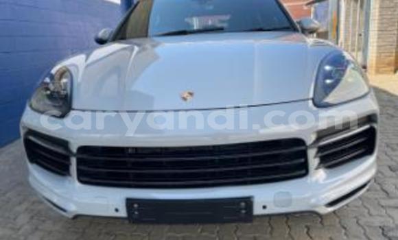Buy Used Porsche Cayenne White Car in Mazabuka in Southern Buy Used Porsche Cayenne White Car in Mazabuka in Southern