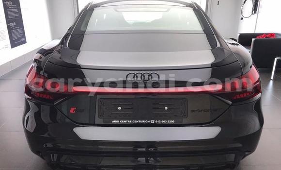 Buy Used Audi RS5 Black Car in Livingstone in Zambia Buy Used Audi RS5 Black Car in Livingstone in Zambia