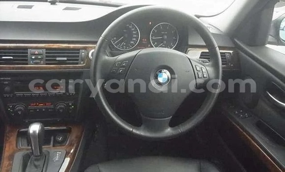 Acheter Import Voiture BMW 3–Series Noir à Lusaka, Zambie Acheter Import Voiture BMW 3–Series Noir à Lusaka, Zambie