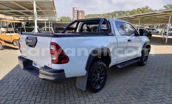 Buy Used Toyota Hilux White Car in Livingstone in Zambia Buy Used Toyota Hilux White Car in Livingstone in Zambia
