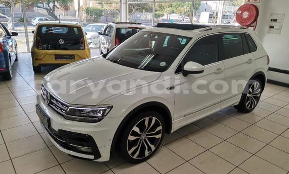 Tenga Tsaru Volkswagen Tiguan Chena Mota in Livingstone in Zambia