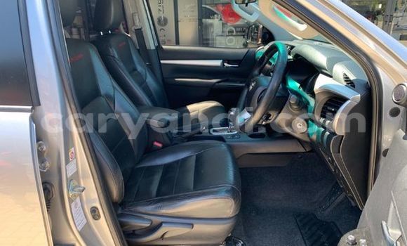 Tenga Tsaru Toyota Hilux Sirivha Mota in Livingstone in Zambia Tenga Tsaru Toyota Hilux Sirivha Mota in Livingstone in Zambia