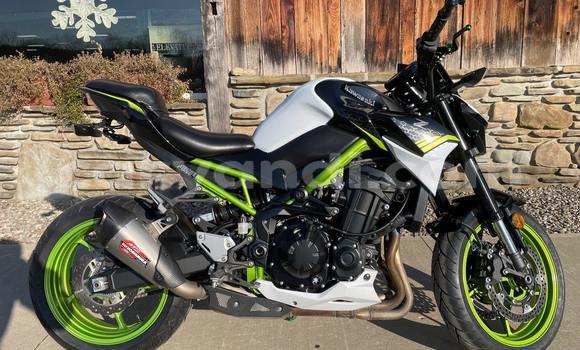 Acheter Occasion Moto Kawasaki Z Vert à Lusaka, Zambie