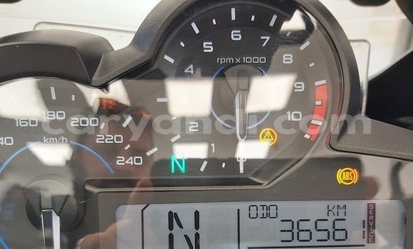 Acheter Occasion Moto BMW R1200GS Adventure Gris à Lusaka, Zambie Acheter Occasion Moto BMW R1200GS Adventure Gris à Lusaka, Zambie