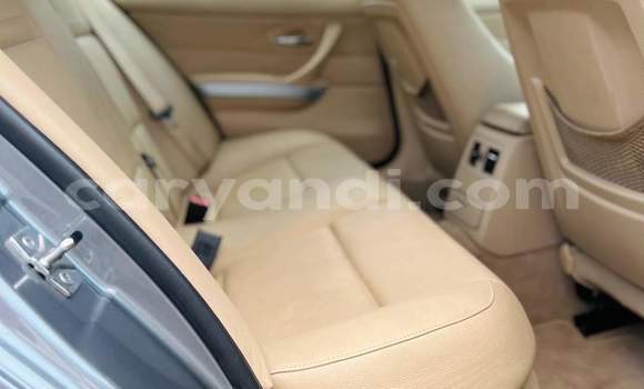 Acheter Occasion Voiture BMW 3–Series Gris à Lusaka, Zambie Acheter Occasion Voiture BMW 3–Series Gris à Lusaka, Zambie