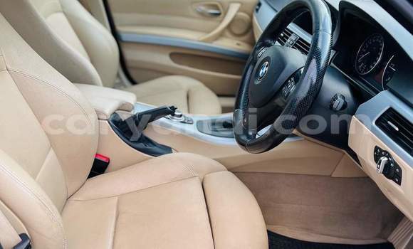 Acheter Occasion Voiture BMW 3–Series Gris à Lusaka, Zambie Acheter Occasion Voiture BMW 3–Series Gris à Lusaka, Zambie