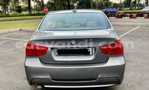Acheter Occasion Voiture BMW 3–Series Gris à Lusaka, Zambie Acheter Occasion Voiture BMW 3–Series Gris à Lusaka, Zambie
