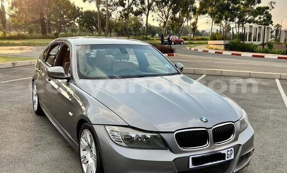 Acheter Occasion Voiture BMW 3–Series Gris à Lusaka, Zambie Acheter Occasion Voiture BMW 3–Series Gris à Lusaka, Zambie