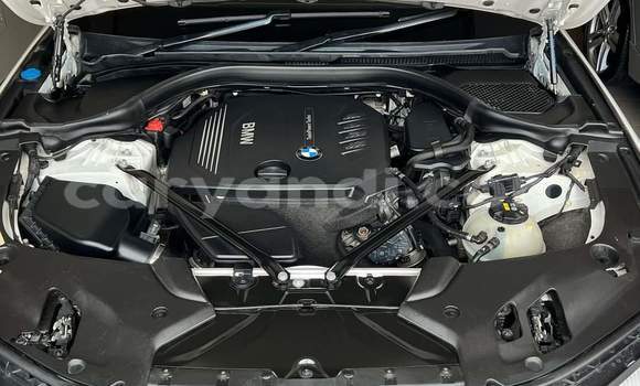 Acheter Occasion Voiture BMW 5–Series Blanc à Livingstone, Zambie Acheter Occasion Voiture BMW 5–Series Blanc à Livingstone, Zambie