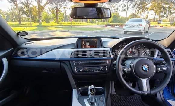Acheter Occasion Voiture BMW 3–Series Bleu à Chingola, Zambie Acheter Occasion Voiture BMW 3–Series Bleu à Chingola, Zambie