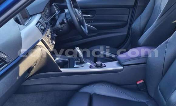 Acheter Occasion Voiture BMW 3–Series Bleu à Chingola, Zambie Acheter Occasion Voiture BMW 3–Series Bleu à Chingola, Zambie