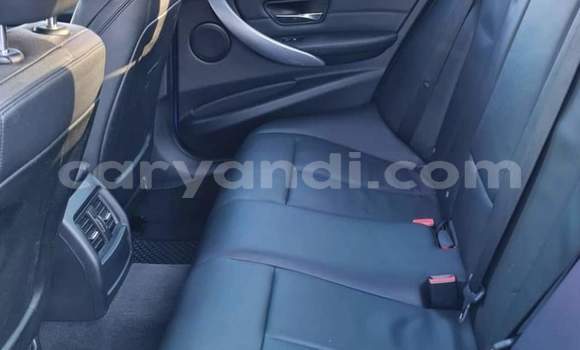 Acheter Occasion Voiture BMW 3–Series Bleu à Chingola, Zambie Acheter Occasion Voiture BMW 3–Series Bleu à Chingola, Zambie