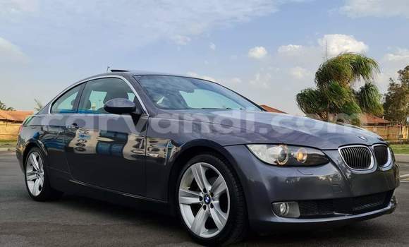 Nunua Ilio tumika BMW 3–Series Fedha Gari ndani ya Chingola nchini Zambia