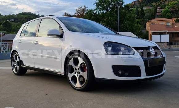 Buy Used Volkswagen Golf GTI White Car in Livingstone in Zambia Buy Used Volkswagen Golf GTI White Car in Livingstone in Zambia
