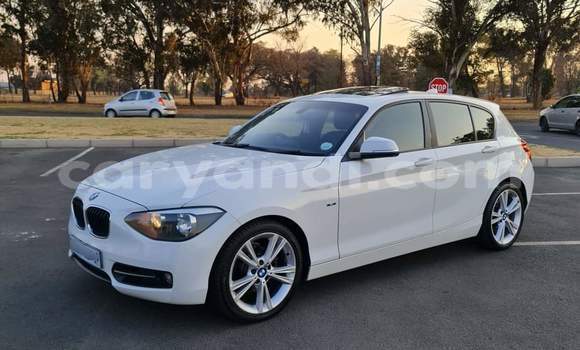 Nunua Ilio tumika BMW 1–Series Nyeupe Gari ndani ya Chingola nchini Zambia