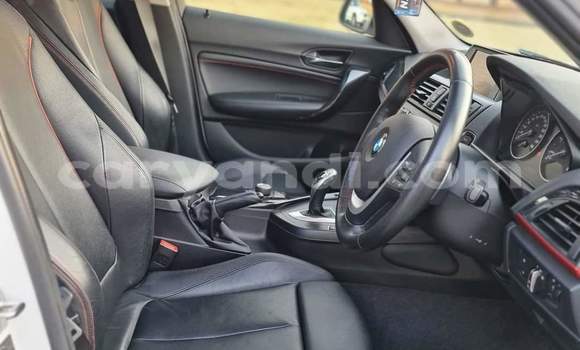 Acheter Occasion Voiture BMW 1–Series Blanc à Chingola, Zambie Acheter Occasion Voiture BMW 1–Series Blanc à Chingola, Zambie