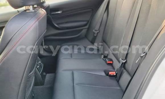 Acheter Occasion Voiture BMW 1–Series Blanc à Chingola, Zambie Acheter Occasion Voiture BMW 1–Series Blanc à Chingola, Zambie