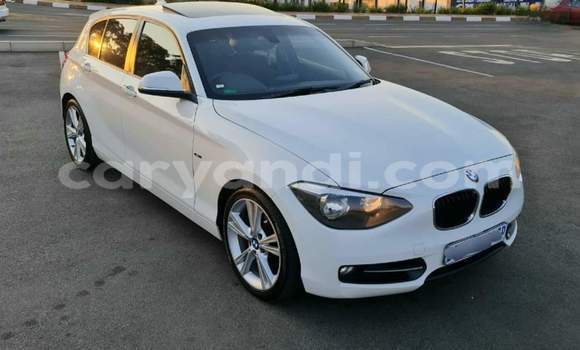 Acheter Occasion Voiture BMW 1–Series Blanc à Chingola, Zambie Acheter Occasion Voiture BMW 1–Series Blanc à Chingola, Zambie