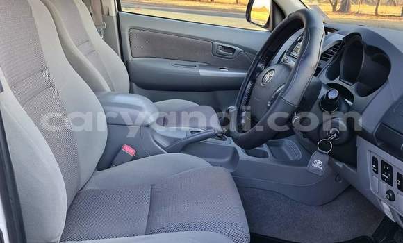 Acheter Occasion Voiture Toyota Hilux Blanc à Chingola, Zambie Acheter Occasion Voiture Toyota Hilux Blanc à Chingola, Zambie