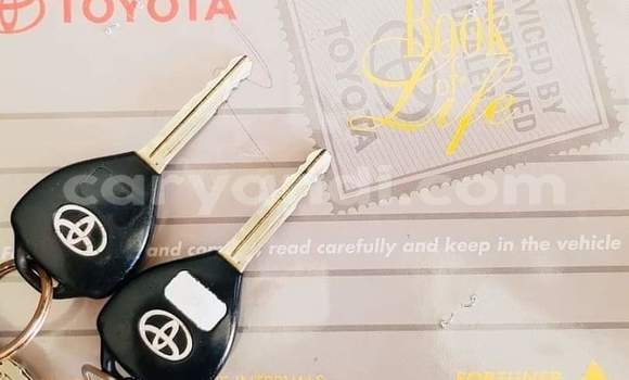 Acheter Occasion Voiture Toyota Hilux Blanc à Chingola, Zambie Acheter Occasion Voiture Toyota Hilux Blanc à Chingola, Zambie