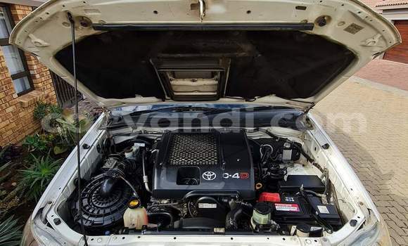 Acheter Occasion Voiture Toyota Hilux Blanc à Chingola, Zambie Acheter Occasion Voiture Toyota Hilux Blanc à Chingola, Zambie