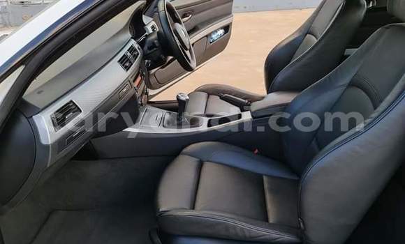 Acheter Occasion Voiture BMW 3–Series Blanc à Lusaka, Zambie Acheter Occasion Voiture BMW 3–Series Blanc à Lusaka, Zambie