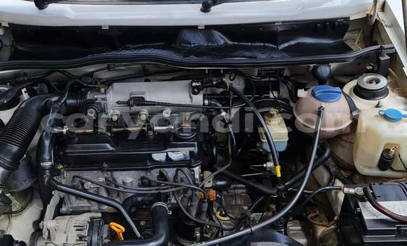 Acheter Occasion Voiture Volkswagen Golf Blanc à Livingstone, Zambie Acheter Occasion Voiture Volkswagen Golf Blanc à Livingstone, Zambie