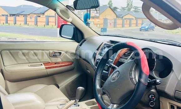 Acheter Occasion Voiture Toyota Fortuner Gris à Lusaka, Zambie Acheter Occasion Voiture Toyota Fortuner Gris à Lusaka, Zambie