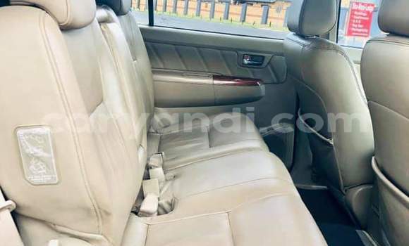 Acheter Occasion Voiture Toyota Fortuner Gris à Lusaka, Zambie Acheter Occasion Voiture Toyota Fortuner Gris à Lusaka, Zambie