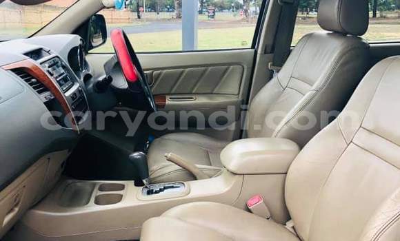 Acheter Occasion Voiture Toyota Fortuner Gris à Lusaka, Zambie Acheter Occasion Voiture Toyota Fortuner Gris à Lusaka, Zambie