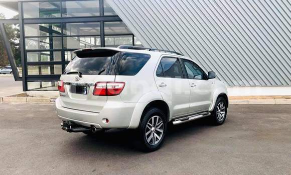 Acheter Occasion Voiture Toyota Fortuner Gris à Lusaka, Zambie Acheter Occasion Voiture Toyota Fortuner Gris à Lusaka, Zambie