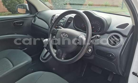 Tenga Tsaru Hyundai i10 Chena Mota in Livingstone in Zambia Tenga Tsaru Hyundai i10 Chena Mota in Livingstone in Zambia