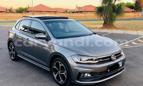 Acheter Occasion Voiture Volkswagen Polo Gris à Lusaka, Zambie Acheter Occasion Voiture Volkswagen Polo Gris à Lusaka, Zambie